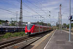 1440 319 hat mit einer weiteren 1440-Garnitur soeben Wuppertal-Oberbarmen verlassen und ist nun auf dem Weg nach Mnchengladbach.