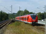 S8 nach Mönchengladbach auf der Autobahnbrücke Sonnborn, hinten 1440 309.