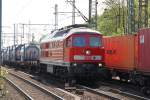 233 322-7 bei der Durchfahrt im Bahnhof Hamburg-Harburg.(05.05.2011)