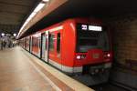 S3 von Stade nach Pinneberg kurz nach der Ankunft im Untergeschoss Hamburg Hbf(S-Bahn).Aufgenommen am 04.06.2011