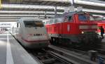 ICE2 und 218 400-0 haben sich am 24.04.2011 im Hbf Mnchen getroffen.