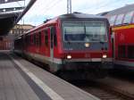 628 633-9 als S3 von Rostock Hbf Richtung Rostock-Seehafen/Nord kurz vor der Ausfahrt um 14.34 Uhr im Rostocker Hbf(03.09.10)