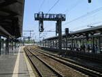 Nach einigen Male in Erfurt hatte ich es,am 28.August 2022,endlich mal geschafft den Hbf zufotografieren.Auch diese Signalbrücke an der östlichen Ausfahrt mußte verewigt werden.