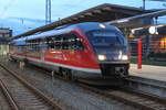 642 548 stand am Abend als RB 12 von Rostock Hbf nach Graal-Müritz im Rostocker Hbf.25.10.2019