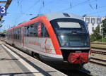 642 039 als Kulturzug von Rostock Hbf nach Graal-Müritz bei der Bereitstellung im Rostocker Hbf.28.07.2023