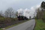 38 1301 und 01 509 ziehen durch die S-Kurve bei Wernberg-Köblitz.