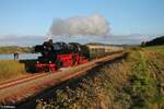 41 1144 mit dem Elstertal Express auf dem Rückweg aus Cheb an der Talsperre Pirk 16.10.21