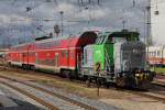 DB Regio 650 301-1 Rangiert im Bahnhof Berlin Lichtenberg am 18.04.2015 ein Paar DB Regio Dostos.