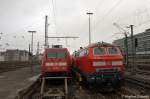 218 452-1, 218 470-3 und die 101 036-2 warten im Hannover Hbf auf neue Aufgaben.