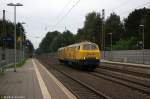 218 304-4 Deutsche Bahn Gleisbau GmbH mit einem Waggon in Bienenbüttel und fuhr weiter in Richtung Uelzen.