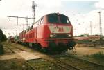 218 218 kam im Juni 1999 von einer Probefahrt von Sassnitz nach Stralsund zurck.Nach dem Ende ihrer Probefahrt stand die Lok im Abstellbereich von Stralsund.