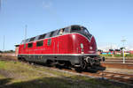 
Nach der Abstellung des Wagenparks fuhr die V200 033 zur Tankstelle zum Tanken am 02.09.2017 im Bahnhof Cuxhaven.