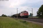 233 525-5 DB Schenker Rail Deutschland AG mit einem gemischtem Gterzug in Vietznitz und fuhr in Richtung Nauen weiter.