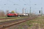 233 511-5 DB Schenker Rail Deutschland AG mit einem kurzem Güterzug in Magdeburg-Neustadt und fuhr weiter in Richtung Hauptbahnhof.