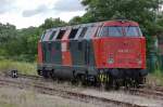 228 757-1 (ex DR 118 357-3) der EBS - Erfurter Bahnservice GmbH steht in Rathenow und wartet auf neue Aufgaben.