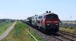 DB 218 425-7 und 218 443-0 mit einem blauen AZS auf dem Weg nach Westerland.