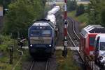 Lautstark kam die RAG 2700-03 mit ihrem AZS nach Westerland durch Klanxbüll gedieselt.