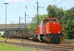 Aus Norden kam der RCC  Ruhrpott Sprinter  ex RAG ex RBH 1275 815-9 mit einem Langschienenzug, Duisburg-Hochfeld-Vorbahnhof 11.06.2022