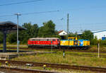 Die 212 047-5 (92 80 1212 047-5 D-MONTI) der Monti GmbH aus Merchweiler/Saar und die 218 435-6 (92 80 1218 435-6 D-DB) der DB Gebrauchtzug stehen am 01 Juli 2025 beim Hbf Homburg (Saar). An der V 100.20 wird wohl bei dem Motor geschaut. 

Die V 100.20 (212 047-5) wurde 1963 von MaK - Maschinenbau Kiel GmbH in Kiel unter der Fabriknummer1000183 gebaut und als V 100 2047 an die Deutsche Bundesbahn geliefert. Zum 01.01.1968 Umzeichnung in DB 212 047-5. Z-Stellung und Ausmusterung bei der DB im Jahr 2001. Im Jahr 2002 ging sie ber ALS - ALSTOM Lokomotiven Service GmbH in Stendal an die EfW-Verkehrsgesellschaft mbH. Im Mai 2022 ging sie dann an die Monti GmbH in Merchweiler/Saar.

Die DB 218 435-6 (92 80 1218 435-6 D-DB) wurde 1976 von Henschel & Sohn in Kassel unter der Fabriknummer 32029 gebaut und an die Deutsche Bundesbahn geliefert. 