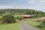 217 002 und V1253 bei Lengenfeld auf dem Weg nach Cheb um ein Kesselzug zu holen.