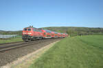 218 498-4 mit dem RE2 RE4859 Hof - München bei Oberteich.