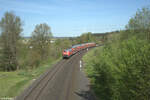 218 403-3 mit dem RE2 RE4861 Hof - München bei Röslau.