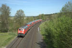 218 403-3 mit dem RE2 RE4861 Hof - München bei Röslau.