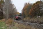 In der südlichen Einfahrt von Reuth bei Erbendorf zog 232 654-4 den 56743 nach Marktredwitz.