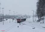 In der Rubrik   Längster Zug  reiht sich dieser 67iger ein der von 233 662-6 mit Pufferringe aus dem verschneiten Marktredwitz gen Cheb raus beschleunigt wird.