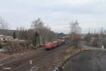 233 636-0 kommt mit dem EZ 51612 Leipzig Engelsdorf - Nürnberg bei der Einfahrt in Marktredwitz.