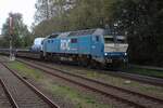 Es wird Abend am 21 September 2025 wann RDC 2700-07 mit der Syltshuttle in Niebüll eintreft. Es wird Abend am 21 September 2025 wann RDC 2700-07 mit der Syltshuttle in Niebüll eintreft.