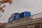CFL Cargo 1105; Mak G 1000 BB; Bau NR 5001531; 92 80 1271 010-1 D-CFLCA, die Lok fhrt ber die Brcke des Fahrrad- und Fugngerweges Esch Belval nach Esch Alzette. 16.10.2025
