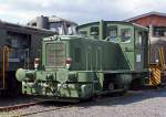   Die Deutz 57513 - eine DEUTZ  KS 230 B Diesellokomotive ehemals der Bundeswehr, am 18.05.2014 ausgestellt beim Erlebnisbahnhof Westerwald der Westerwlder Eisenbahnfreunde 44 508 e.