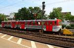 AKN VT2E 32A/B steht abfahrbereit im Bahnhof von Elmshorn. 07.07.12