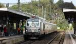 DB 2248 519-1 dieselt hier mit ICE 2375 (Tz 1806) langsam in den Bhf Itzehoe. 20.09.2026