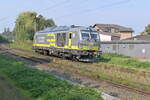 br-248-vectron-dualmode/862445/wegen-eines-vermeintlichen-schienenbruch-war-zwische Wegen eines vermeintlichen Schienenbruch war zwische. Hochneukirch und Rommerskirchen das Richtungsgleis nach Grevenbroich gesperrt,  so kam 2248 039 mir auf dem Gegengleis vors Objektiv. 18.9.2024