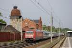 101 020-6 mit dem IC 140 von Berlin Ostbahnhof nach Schiphol (Airport) in Rathenow.