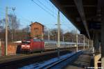 101 129-5 mit dem IC 142 von Berlin Ostbahnhof nach Amersfoort in Rathenow.