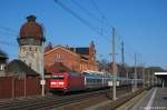 101 043-8 mit dem IC 142 von Berlin Ostbahnhof nach Schiphol (Airport) in Rathenow.