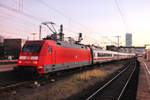 Am Abend des 03.12.2016 Schob die 101 039-6 den Ihren IC in den Kopfbahnhof Hamburg Altona.