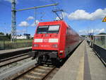 101 027 kam,am 03.August 2020,mit dem IC 2212 Koblenz-Binz,in Bergen/Rgen an.