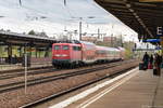 115 198-4 mit dem PbZ 2480 von Wittenberge nach Berlin-Lichtenberg in Berlin-Schönefeld Flughafen. 25.10.2017