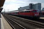 110 468-6 mit der (RB 14618) von Braunschweig Hbf nach Hildesheim Hbf, steht am Gleis 4 im Braunschweiger Hbf.