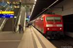 120 106-0 mit dem IC 1995 von Berlin Sdkreuz nach Stuttgart Hbf im Berliner Hbf(tief).