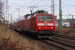 120 202-7 mit RE 4308(Rostock-Hamburg)bei der Ausfahrt im Rostocker Hbf.20.11.2016