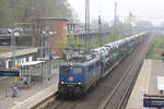 140 853-3 EGP mit Neuwagen am Haken. Tostedt, 17.04.2025.