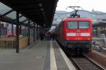 112 184-7 mit dem RE1 (RE 38016) nach Magdeburg Hbf in Potsdam.