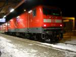 112 188 steht im ihrem RE4 nach Ludwigslust am abend des 16.2.2010 in Bad kleinen.