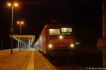 112 184-7 mit dem RE2 (RE 37387) von Rathenow nach Cottbus in Rathenow.