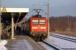 112 120-1 mit dem RE4 (RE 37311) von Rathenow nach Jterbog, stand Heute auf Gleis 2 in Rathenow.